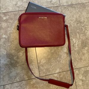 Michael Kors magenta laptop bag